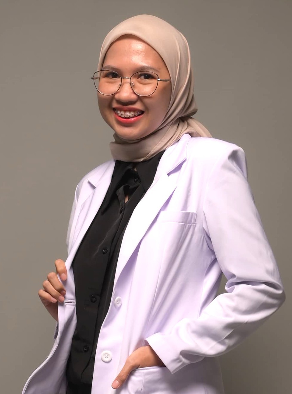 drg. NIDA UL AZKIYA, Sp.Perio